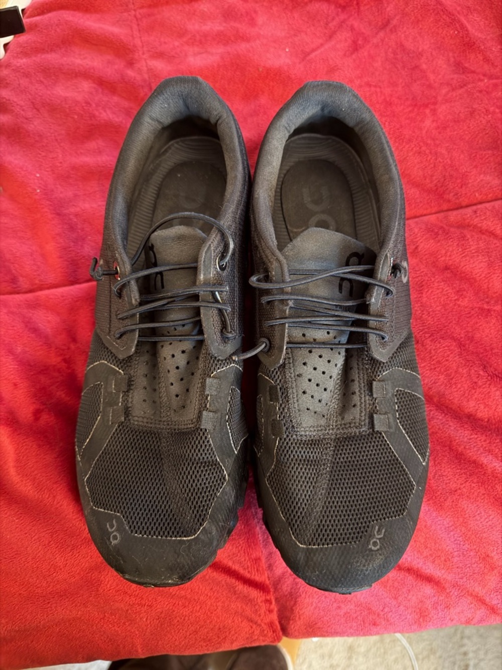 On Cloud Women’s Black Lightweight Mesh Running Shoes